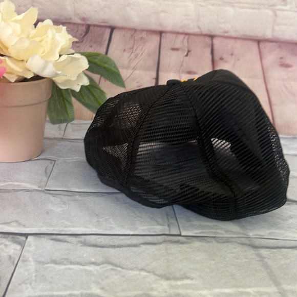 Graphic vintage SnapBack black back mesh hat USA MADE adjustable - Picture 2 of 6